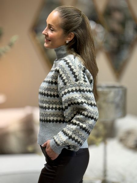 Hovedbilde GAIVA GENSER MØNSTERSTRIKK - GRÅ/BRUN