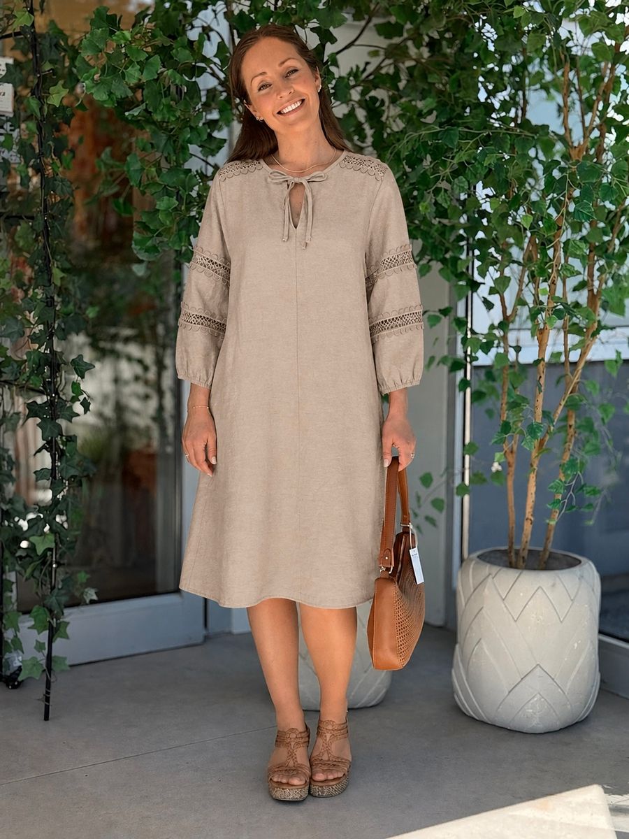 LALUNA LIN/VISCOSE KJOLE M/EMBRO - SAND