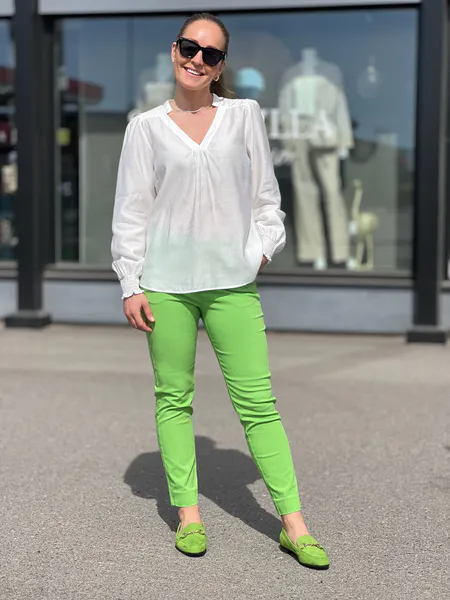 Hovedbilde SOLVEJ CHINOS - BUD GREEN