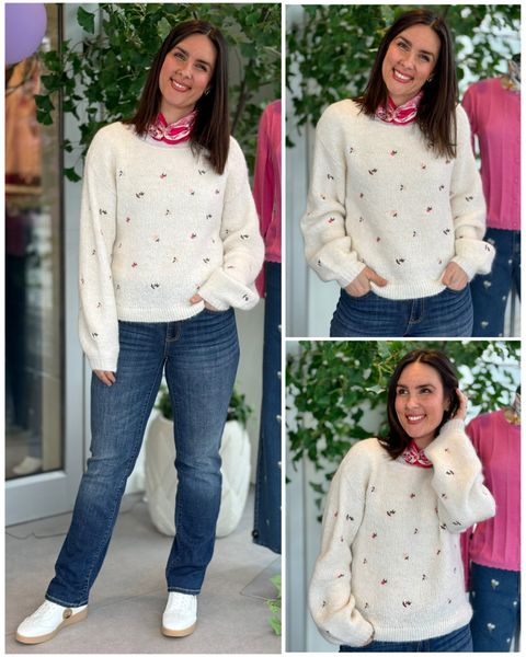 Hovedbilde MARLEY GENSER - CREAM M/BLOMSTER