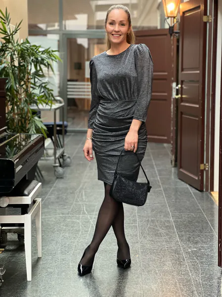 Hovedbilde NALUX LUREX KJOLE - SORT/SØLV