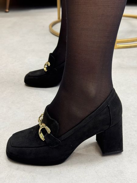 Hovedbilde MOKASIN M/ HÆL & SPENNE - SORT