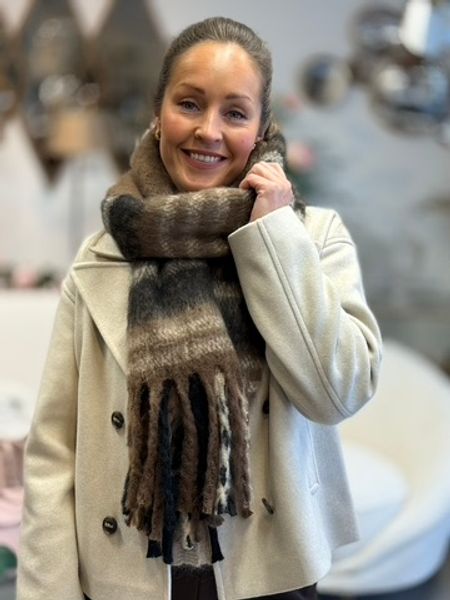 Hovedbilde MAYA FLUFFY SKJERF RUTET - BRUN/SAND