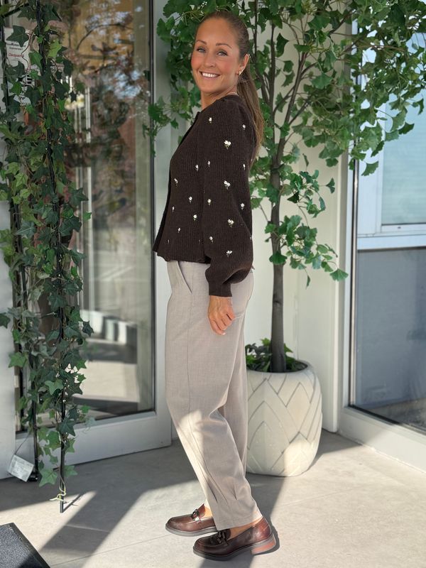 SILLY CARDIGAN PUFFERM & BRODERI - BRUN