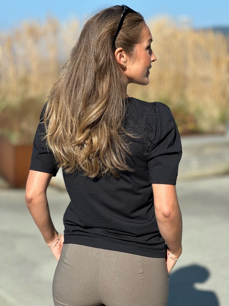 FENJA T-SHIRT M/PUFFERM - SORT