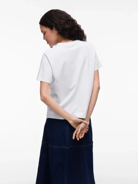 Hovedbilde NORA T-SHIRT - HVIT M/CROSSAINT