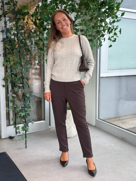 Hovedbilde KERRY CABEL KNIT GENSER - SAND