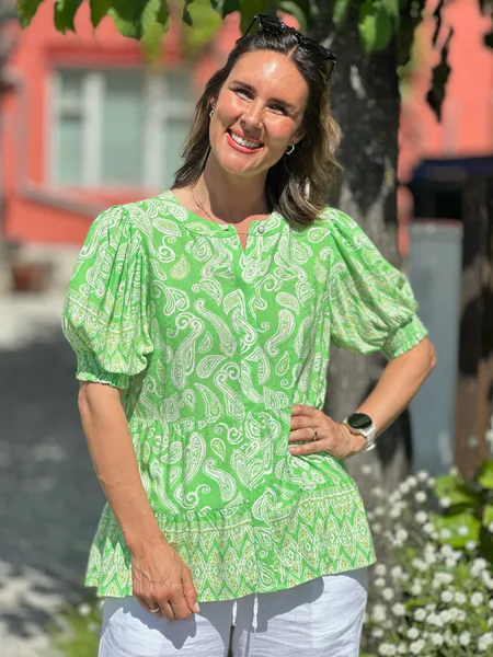 Hovedbilde ADNEY BLUSE - BUD GREEN PAISLEY
