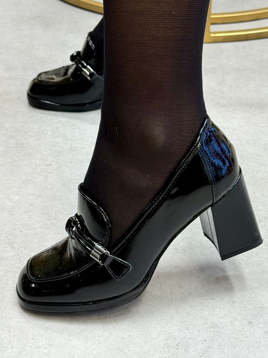 MOKASIN M/BLOKHÆL - SORT PATENT