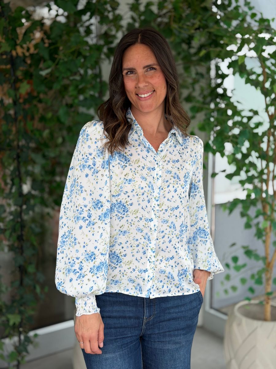 KENZA BLUSE FLOWERS - LYS BLÅ