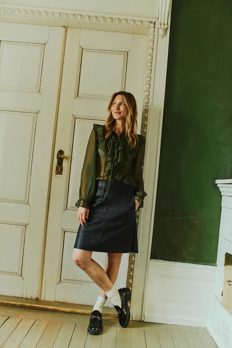 DITTE BLUSE M/RYSJ - OLIVEN