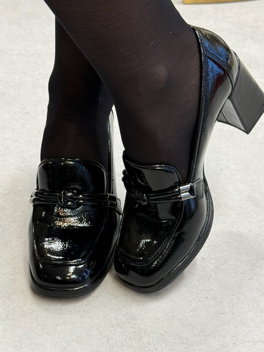 MOKASIN M/BLOKHÆL - SORT PATENT