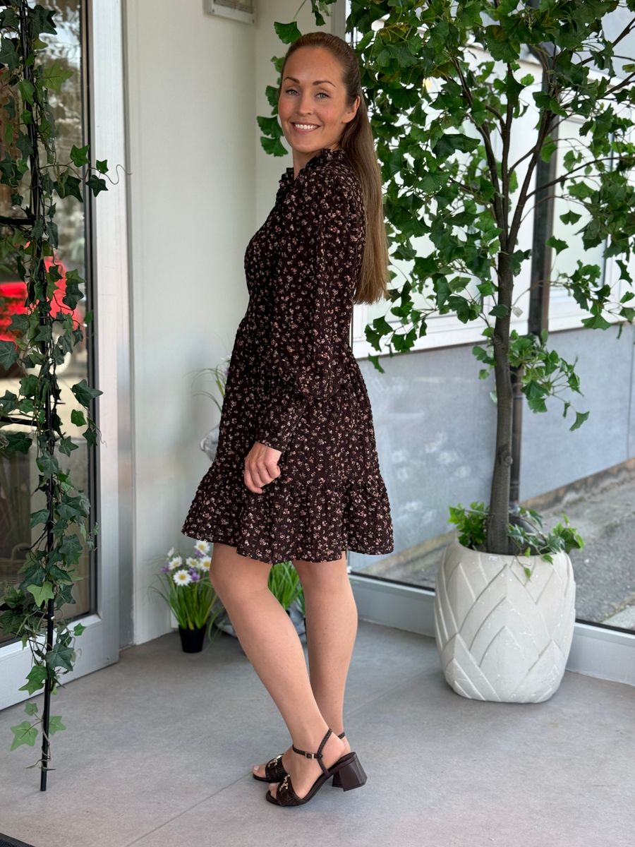 NOELLE KJOLE M/BLOMSTER - BRUN