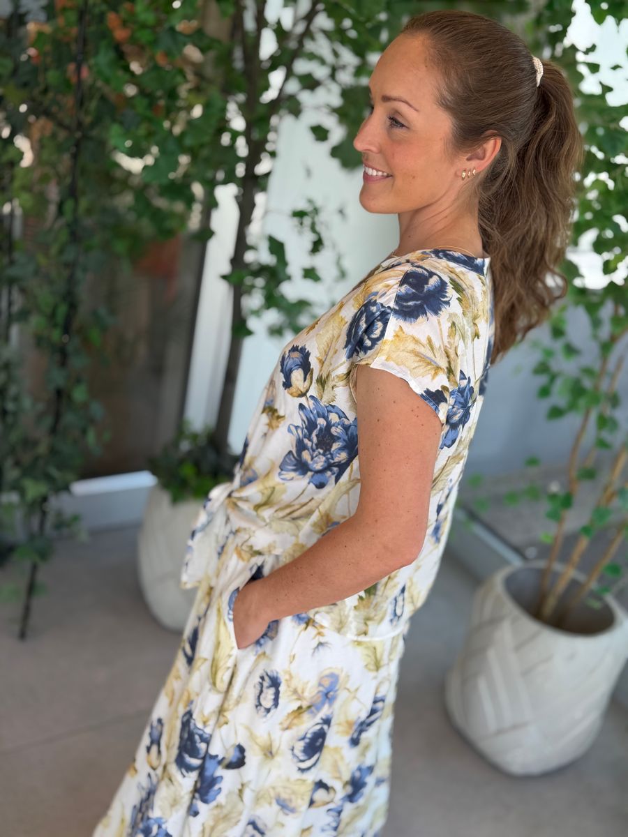 MAISE BLUSE M/KNYTING - BLÅ BLOMSTER