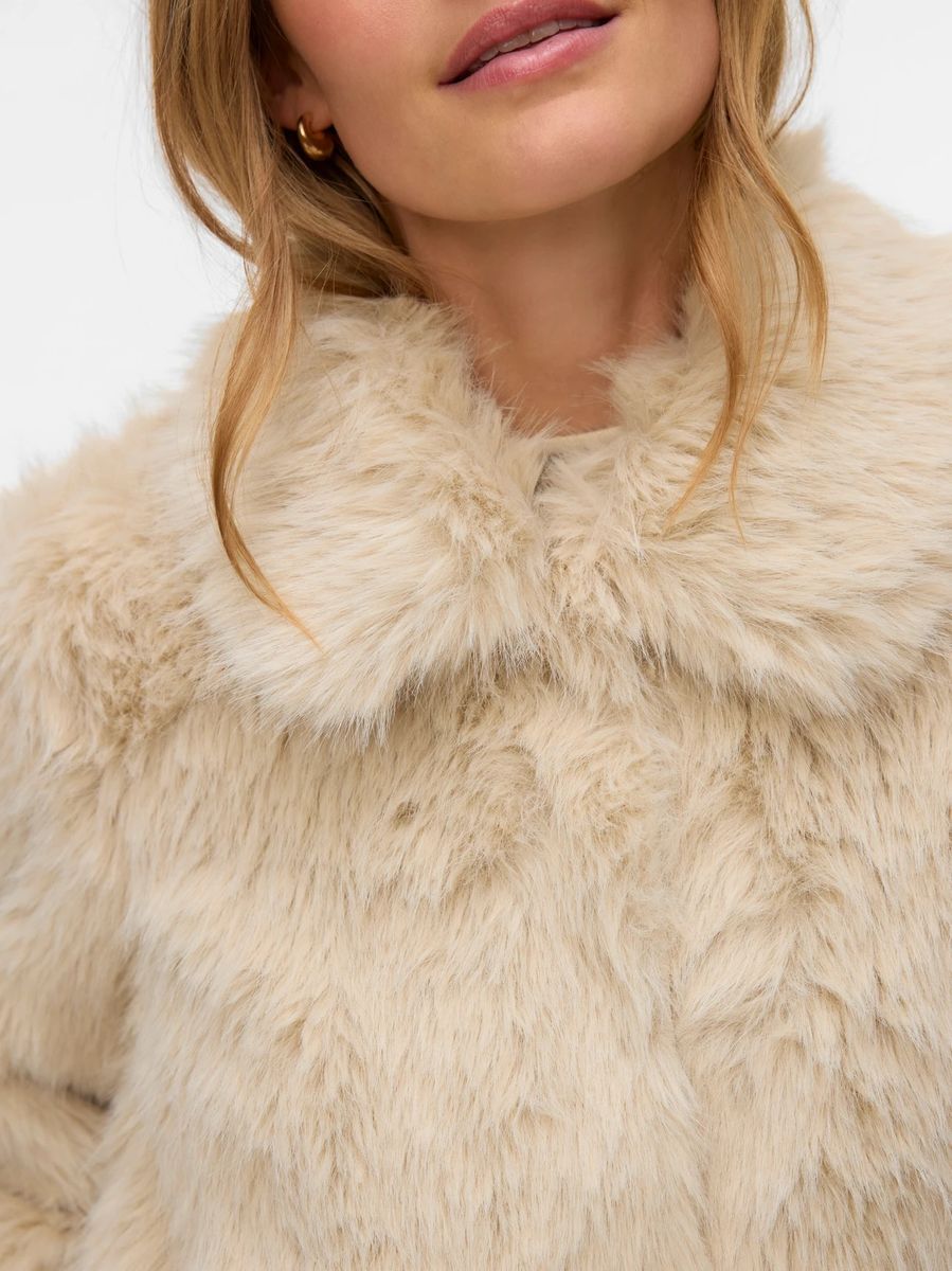 GLORIA FAUX FUR KÅPE - CREAM