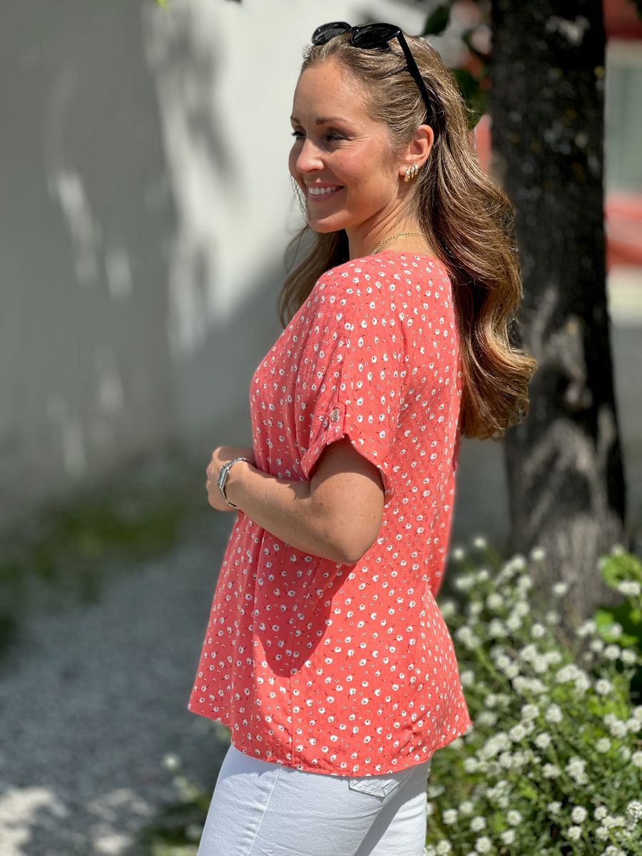ADNEY BLUSE M/KORT ERM - CORAL/OFFWHITE