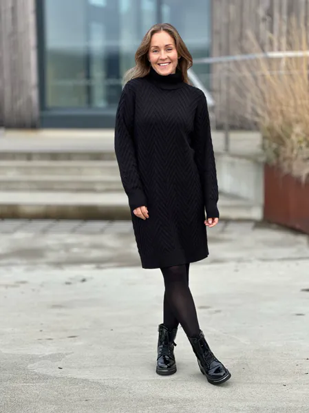 Hovedbilde SATURN KJOLE - SORT