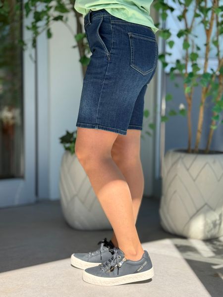 Hovedbilde JANE SHORTS - MEDIUM BLUE VASK