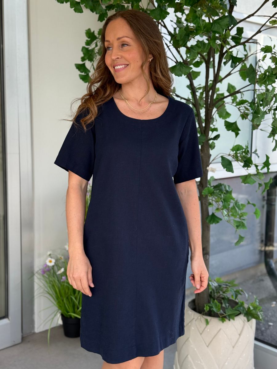 LAVA KJOLE M/KNAPPER BAK - NAVY