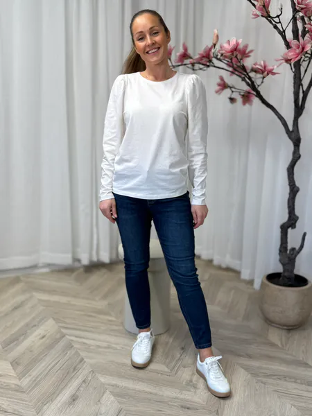 Hovedbilde FENJA TOPP M/ PUFF & LANG ERM - OFFWHITE