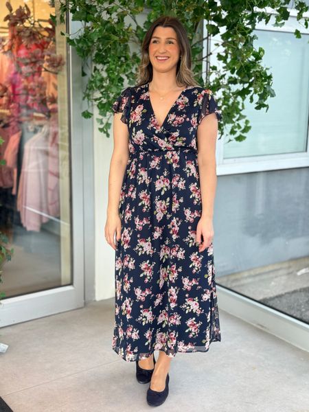 Hovedbilde EMMA LANG KJOLE FLOWER - NAVY