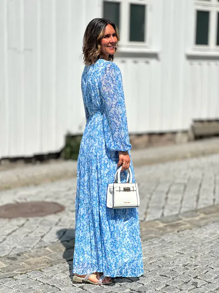 Hovedbilde AUDORA KJOLE LANG - LYSBLÅ MIX