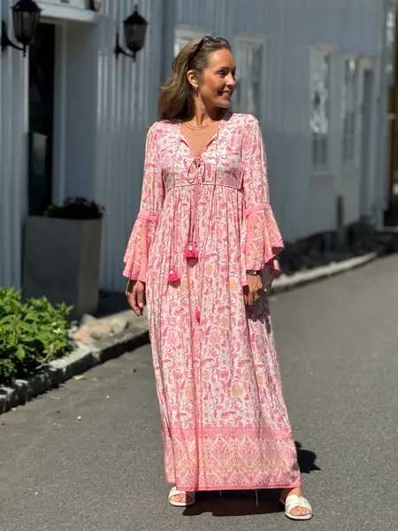 Hovedbilde LAST QUEEN LANG KJOLE M/TROMPETERM - ROSA 